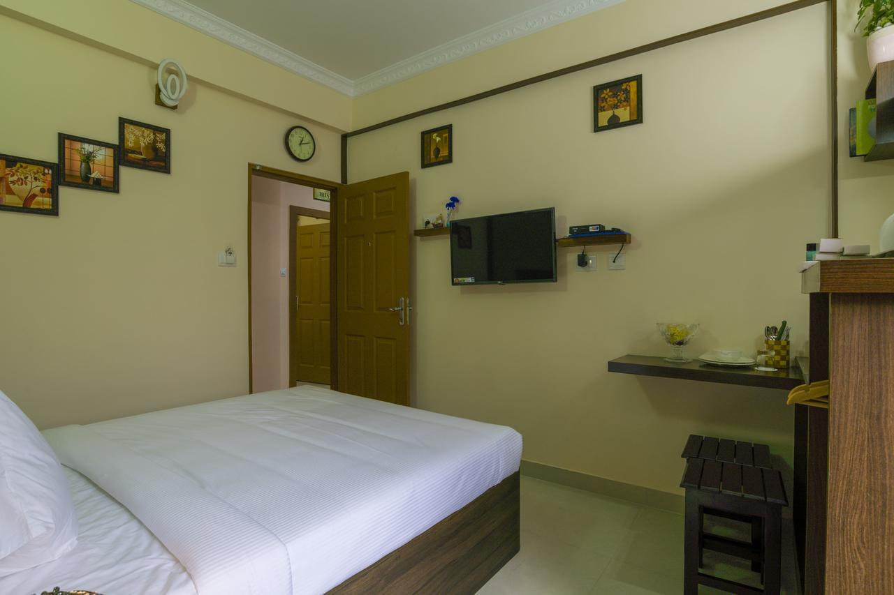 Blue Bell Cochin Airport Hotel Nedumbassery Extérieur photo